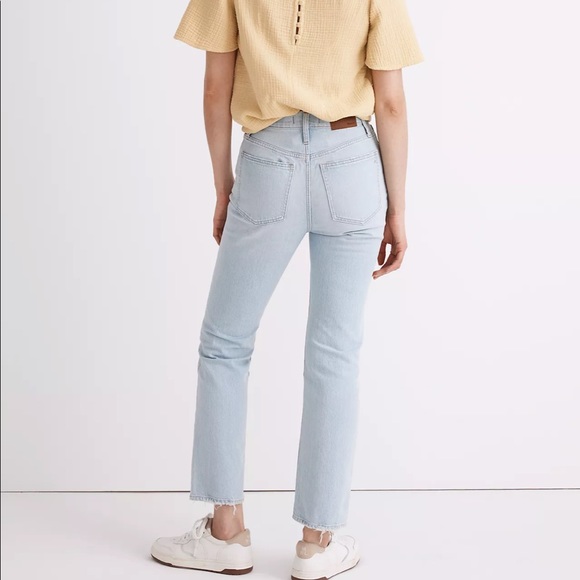 Madewell 25 Tall Slim Demi-Boot Jeans in Bellmeade Wash - Picture 3 of 9